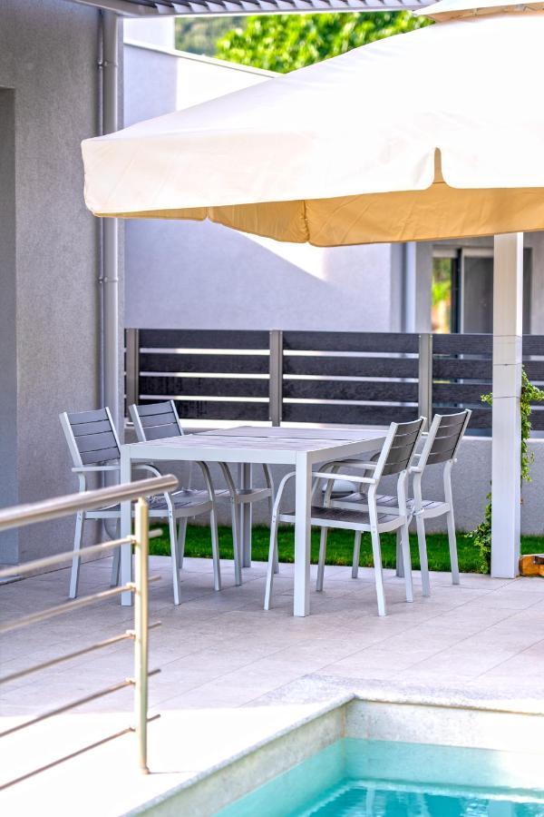 Ag Luxury Villas, Iraklitsa Nea Iraklitsa Exteriör bild