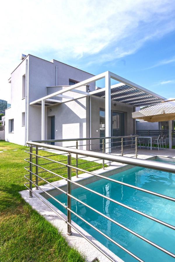 Ag Luxury Villas, Iraklitsa Nea Iraklitsa Exteriör bild